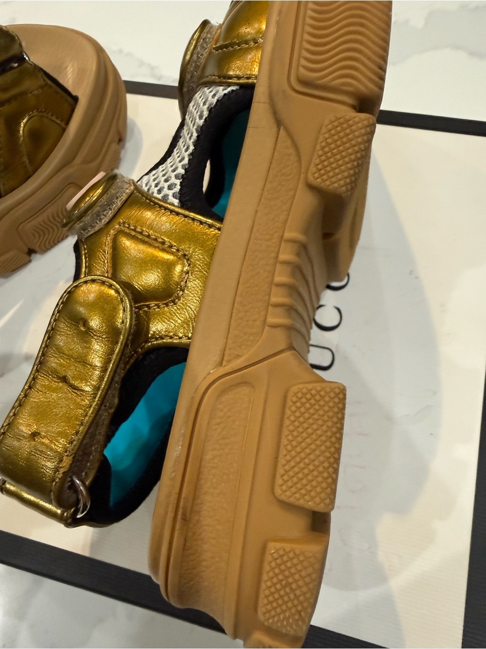 Gucci Kids Gold Sandals with Pink Logo Accents - Picture 5 of 10